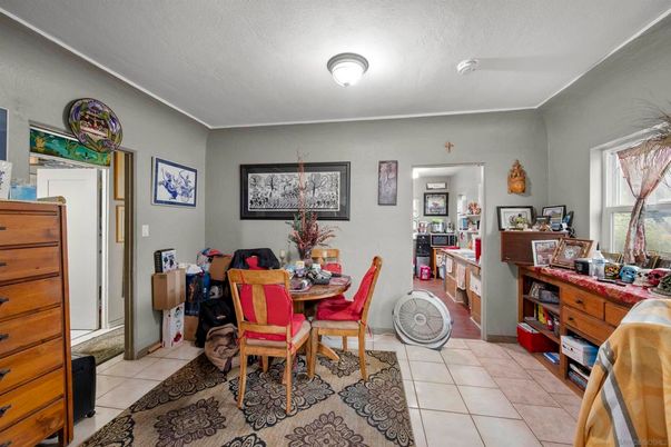 Dining room, Interior