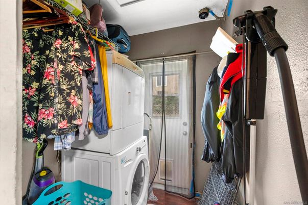 Interior, Washer