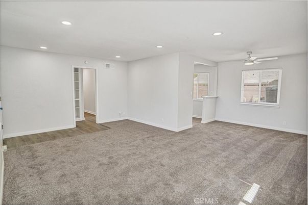 Empty room, Interior, Recessed Lighting