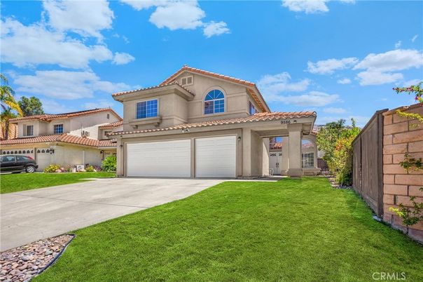 Attached, Backyard, Exterior, Facade, Mediterranean