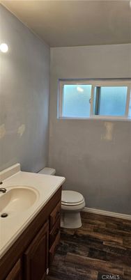 Bathroom, Interior, Recessed Lighting, Wood Texture Flooring