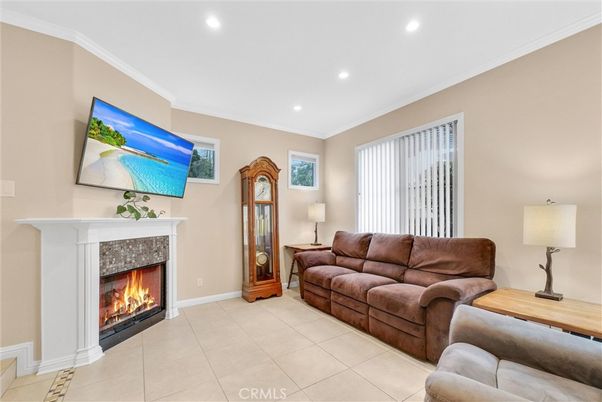 Fireplace, Interior, Living room, Recessed Lighting