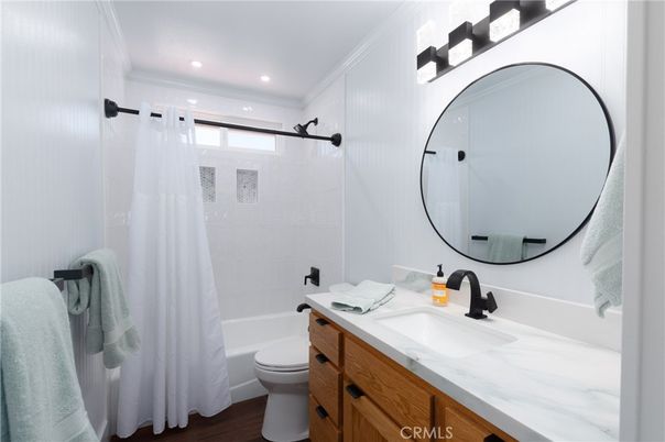 Bathroom, Interior, Recessed Lighting, Wood Texture Flooring