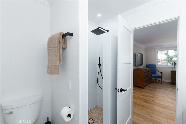 Bathroom, Interior, Recessed Lighting, Wood Texture Flooring