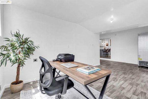 Interior, Kitchen, Pendant Lights, Wood Texture Flooring