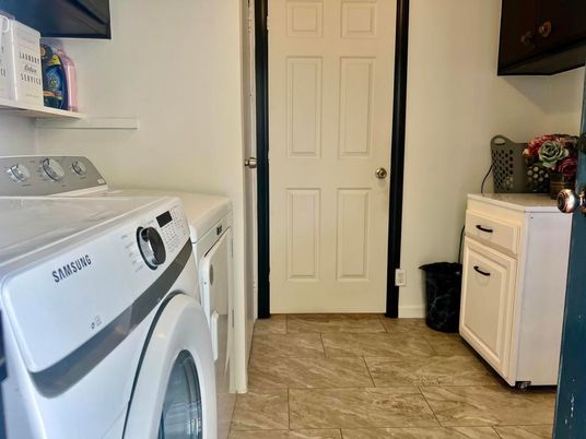 Interior, Washer