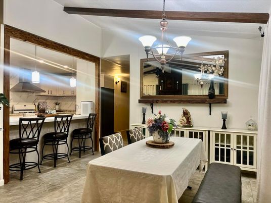 Chandelier, Dining room, Interior, Kitchen, Stainless Steel Appliances