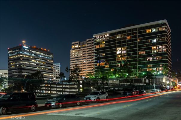 Exterior, Facade, Condo Building