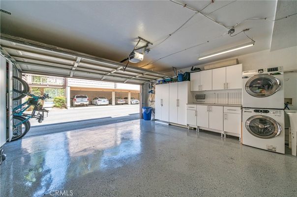Garage, Interior, Washer