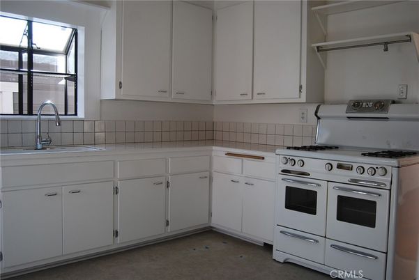 Interior, Kitchen, Tile Countertops