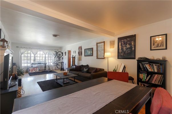 Fireplace, Fitness Equipment, Interior, Living room, Wood Texture Flooring