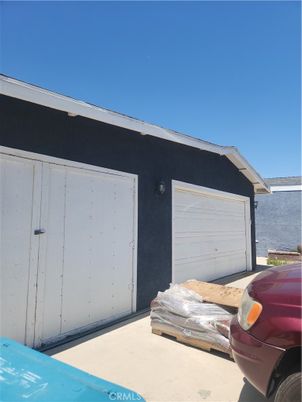 Detached Garage, Exterior