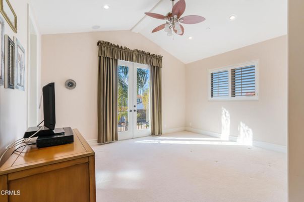 Empty room, Home Office, Interior, Recessed Lighting