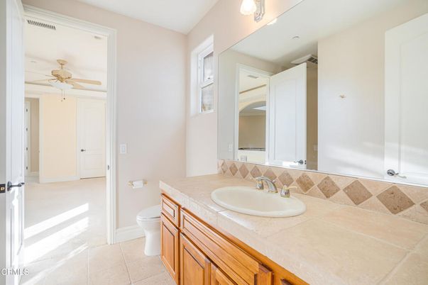 Bathroom, Interior, Tile Countertops