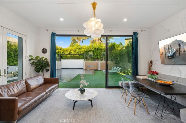Dining room, Interior, Living room, Pendant Lights, Recessed Lighting