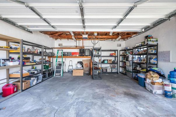 Garage, Interior
