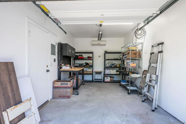Garage, Interior