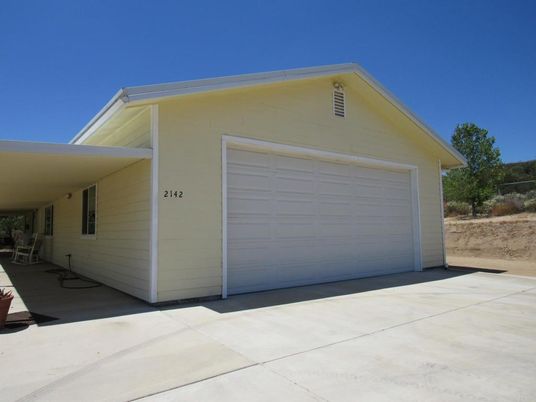 Detached Garage, Exterior