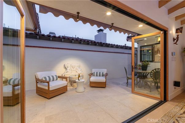 Exterior, Recessed Lighting, Water