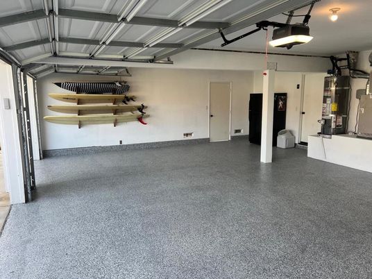 Garage, Interior