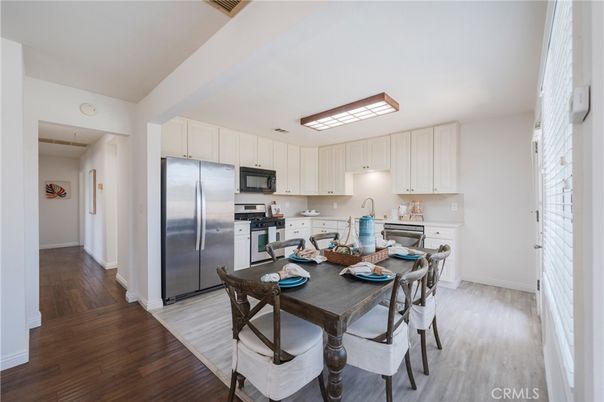 Dining room, Interior, Kitchen, Stainless Steel Appliances, Wood Texture Flooring
