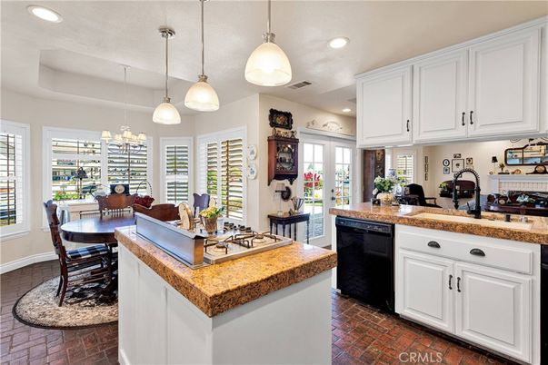 Dining room, Interior, Kitchen, Pendant Lights, Recessed Lighting