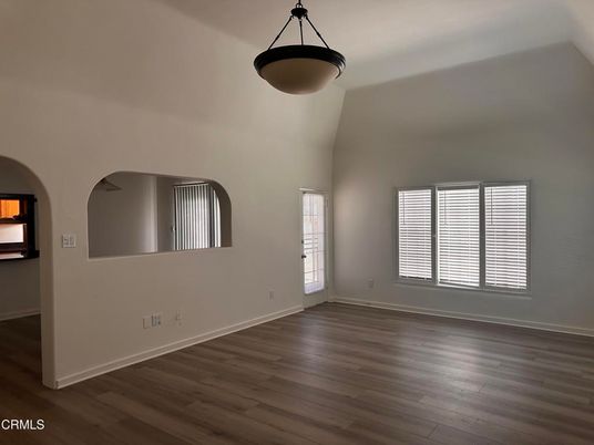 Empty room, Interior, Pendant Lights, Wood Texture Flooring