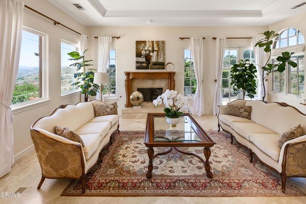 Fireplace, Interior, Living room, Recessed Lighting