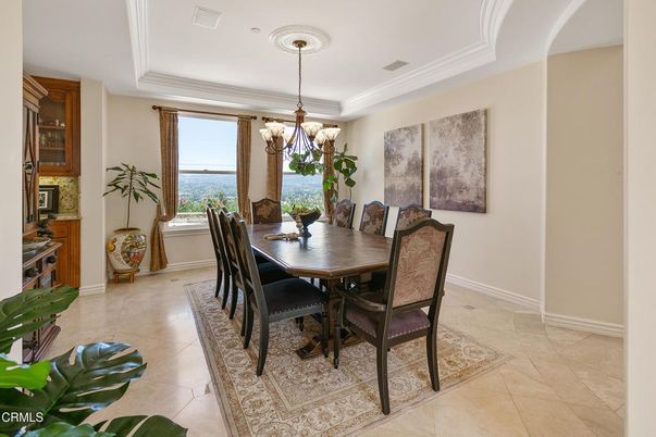 Chandelier, Dining room, Interior