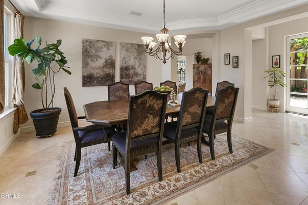 Chandelier, Dining room, Interior