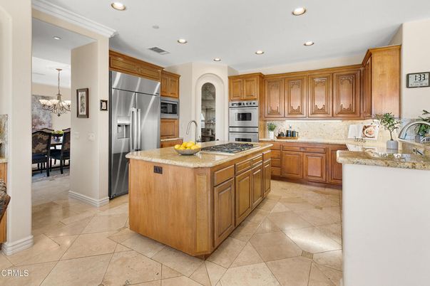 Chandelier, Dining room, Interior, Kitchen, Recessed Lighting, Stainless Steel Appliances
