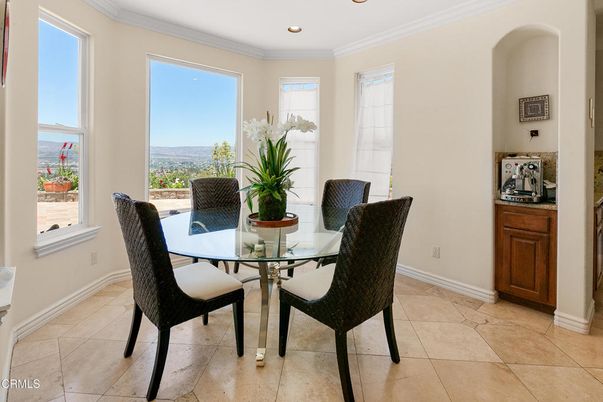 Dining room, Interior, Recessed Lighting