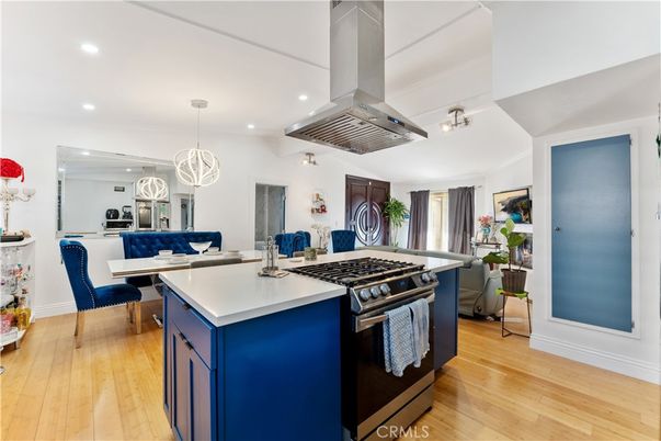 Dining room, Interior, Kitchen, Living room, Pendant Lights, Recessed Lighting, Stainless Steel Appliances, Wood Texture Flooring