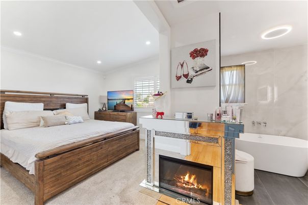 Bathroom, Bedroom, Fireplace, Interior, Recessed Lighting