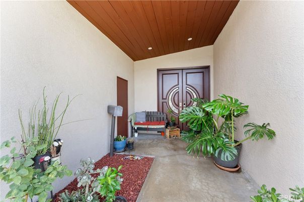 Exterior, Recessed Lighting