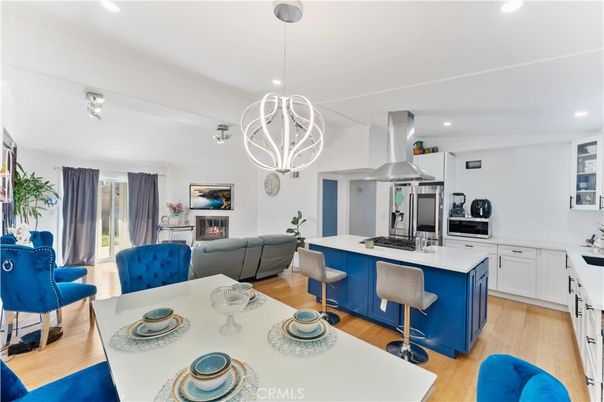 Dining room, Interior, Kitchen, Living room, Pendant Lights, Recessed Lighting, Stainless Steel Appliances, Wood Texture Flooring