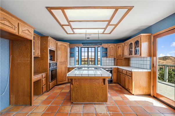 Interior, Kitchen, Tile Countertops