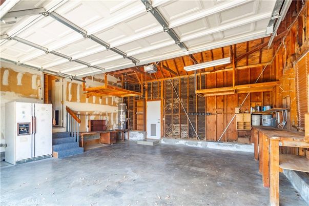 Garage, Interior, Wooden Beams, Wooden Walls