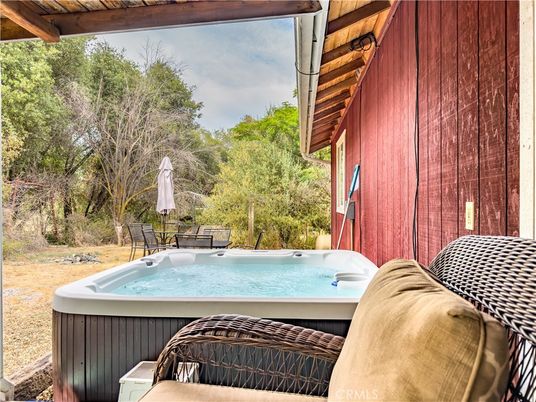 Exterior, Hot Tub