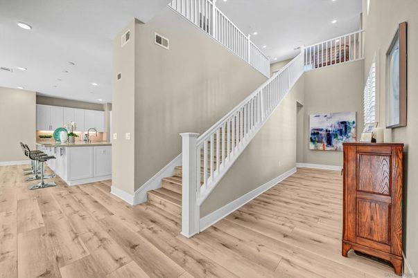 Interior, Recessed Lighting, Wood Texture Flooring