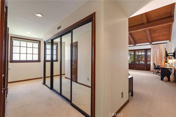 Dining room, Interior, Recessed Lighting, Wooden Beams, Wooden Ceilings