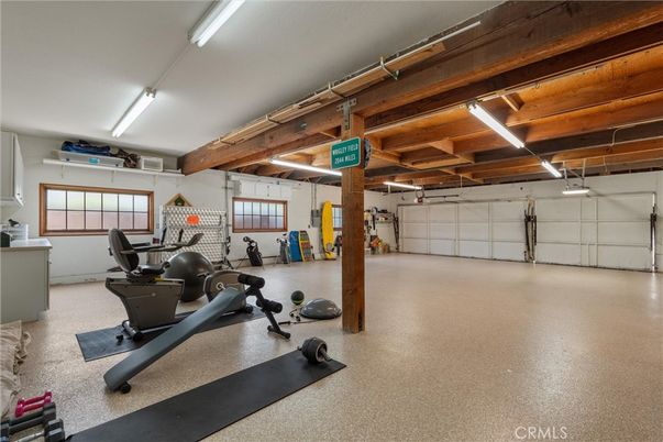 Fitness Equipment, Interior, Wooden Beams