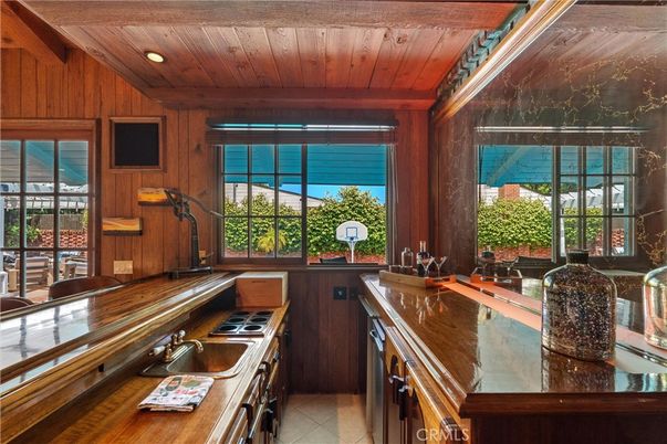 Interior, Kitchen, Recessed Lighting, Wooden Ceilings, Wooden Walls