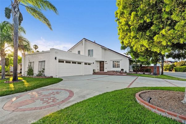 Attached, Backyard, Exterior, Facade, Farmhouse