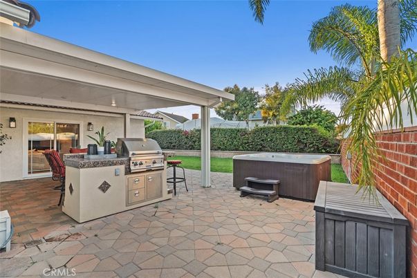 Exterior, Hot Tub