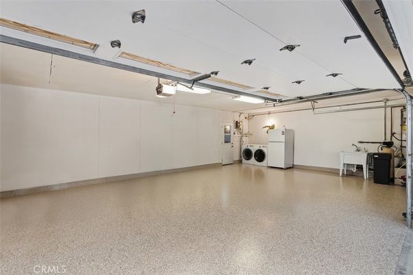 Garage, Interior, Washer