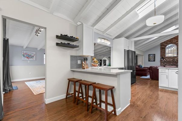 Interior, Kitchen, Living room, Pendant Lights, Wood Texture Flooring