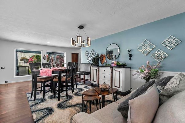 Dining room, Interior, Living room, Pendant Lights, Recessed Lighting, Wood Texture Flooring