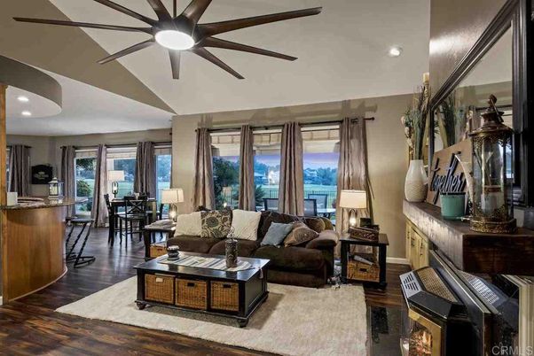 Interior, Living room, Recessed Lighting, Water, Wood Texture Flooring