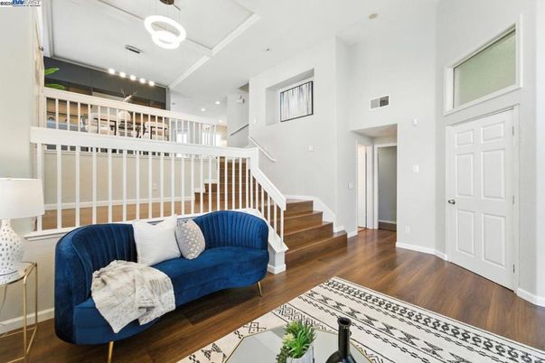 Interior, Pendant Lights, Recessed Lighting, Wood Texture Flooring